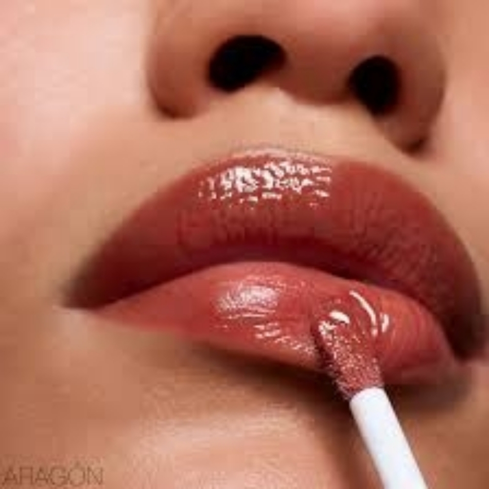 NARS Brilliant Lipgloss in Aragon (Warm Chestnut)